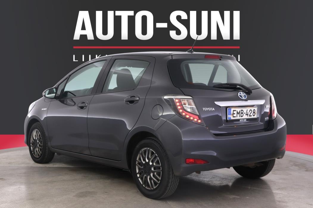 TOYOTA Yaris 2012
