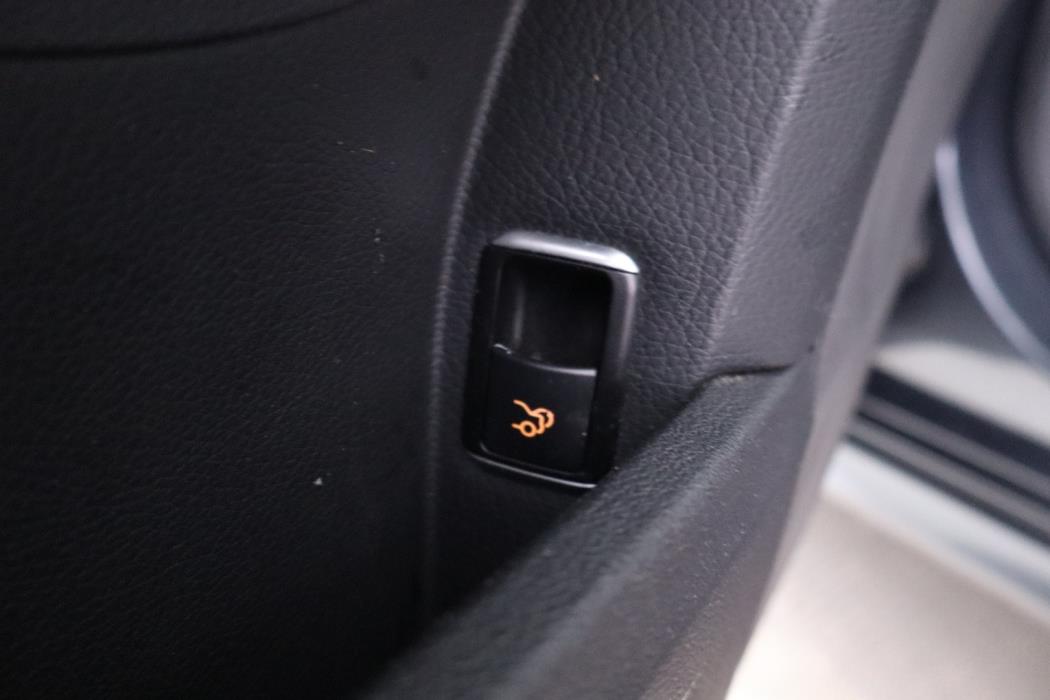 MERCEDES-BENZ E 2015