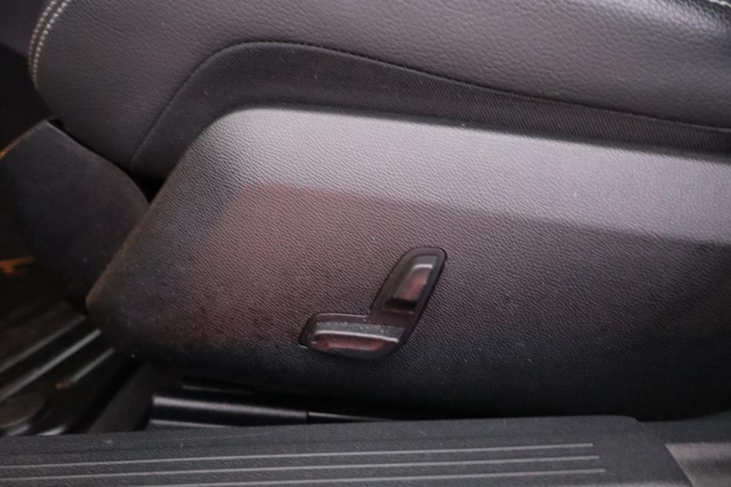 MERCEDES-BENZ E 2015