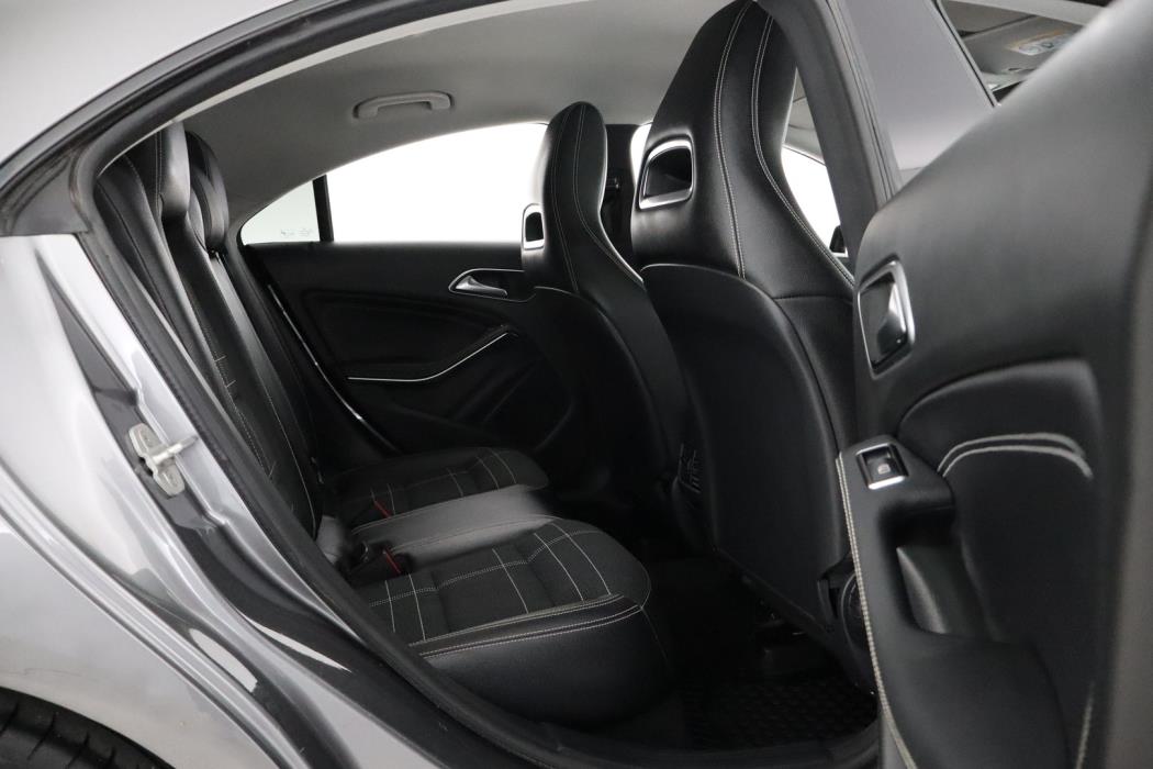 MERCEDES-BENZ CLA 2015