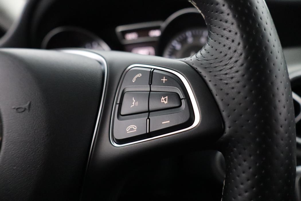 MERCEDES-BENZ CLA 2015