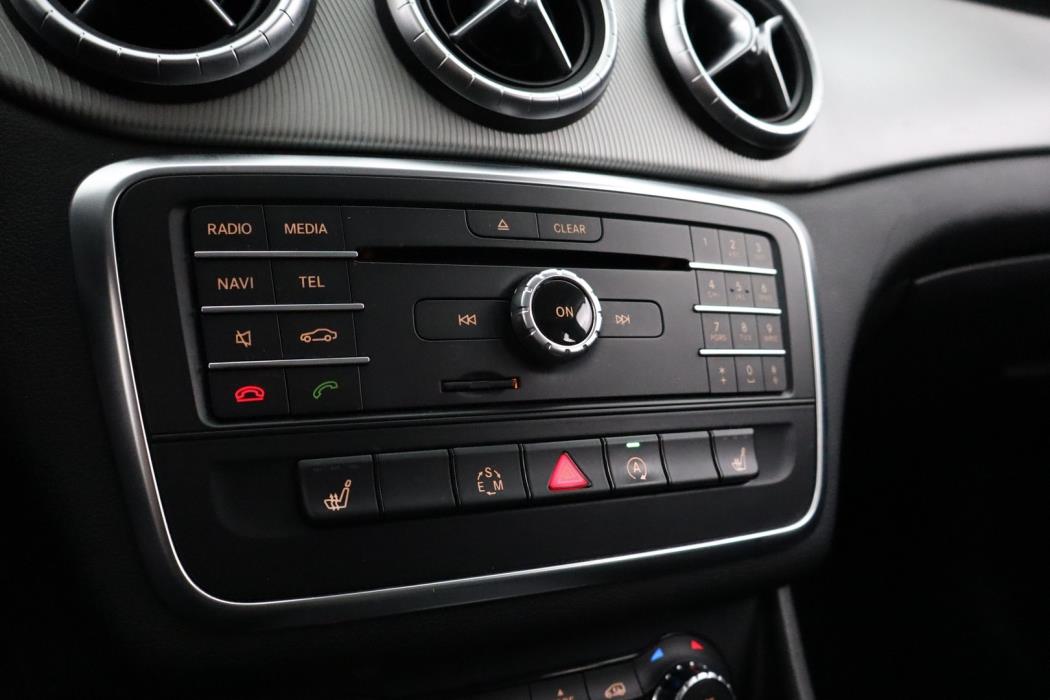 MERCEDES-BENZ CLA 2015