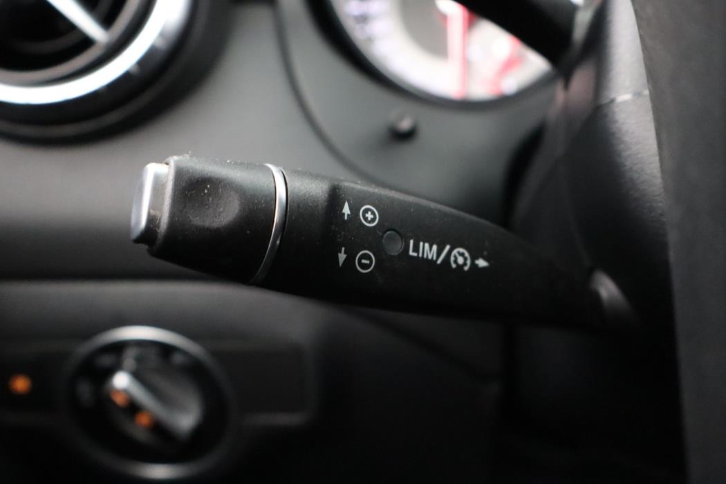 MERCEDES-BENZ CLA 2015