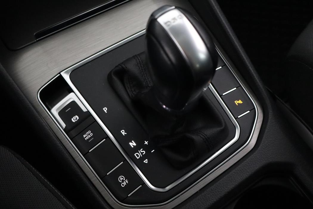 VOLKSWAGEN Golf Sportsvan 2016