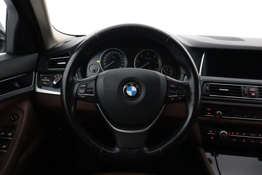 BMW 518 2016