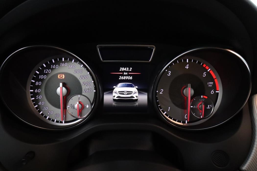 MERCEDES-BENZ CLA 2016