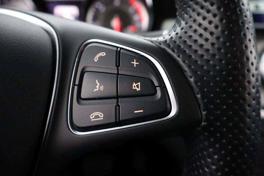 MERCEDES-BENZ CLA 2016