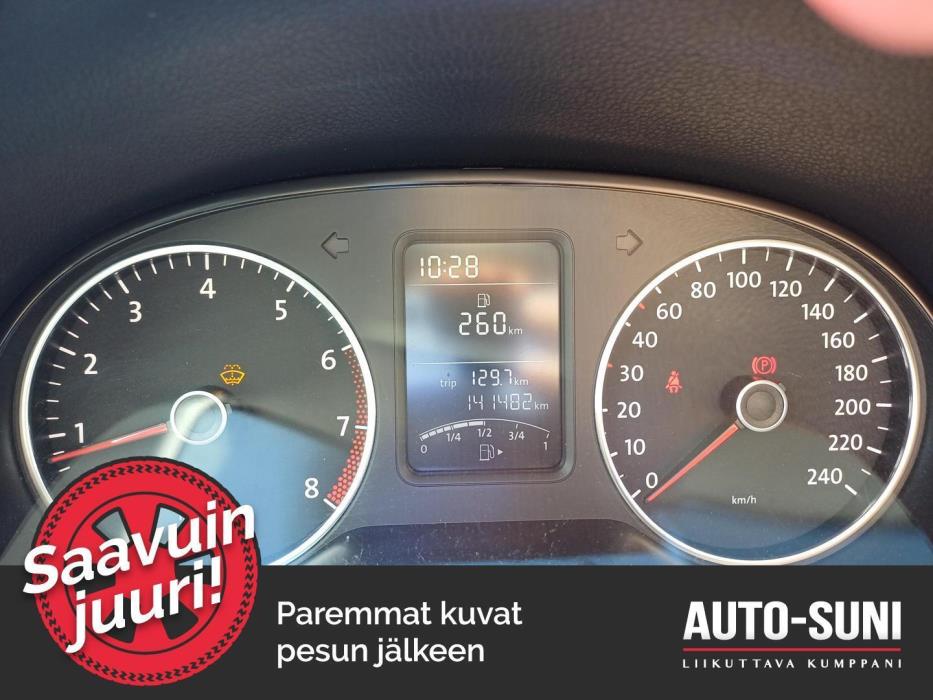 VOLKSWAGEN Polo 2013
