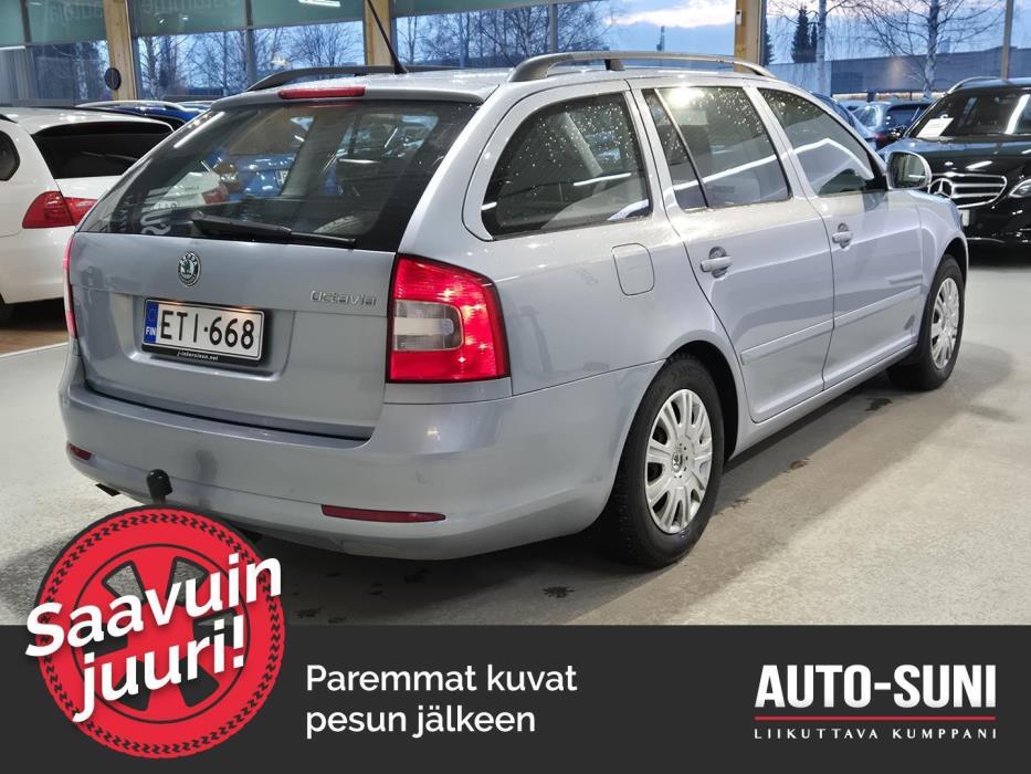 SKODA Octavia 2011