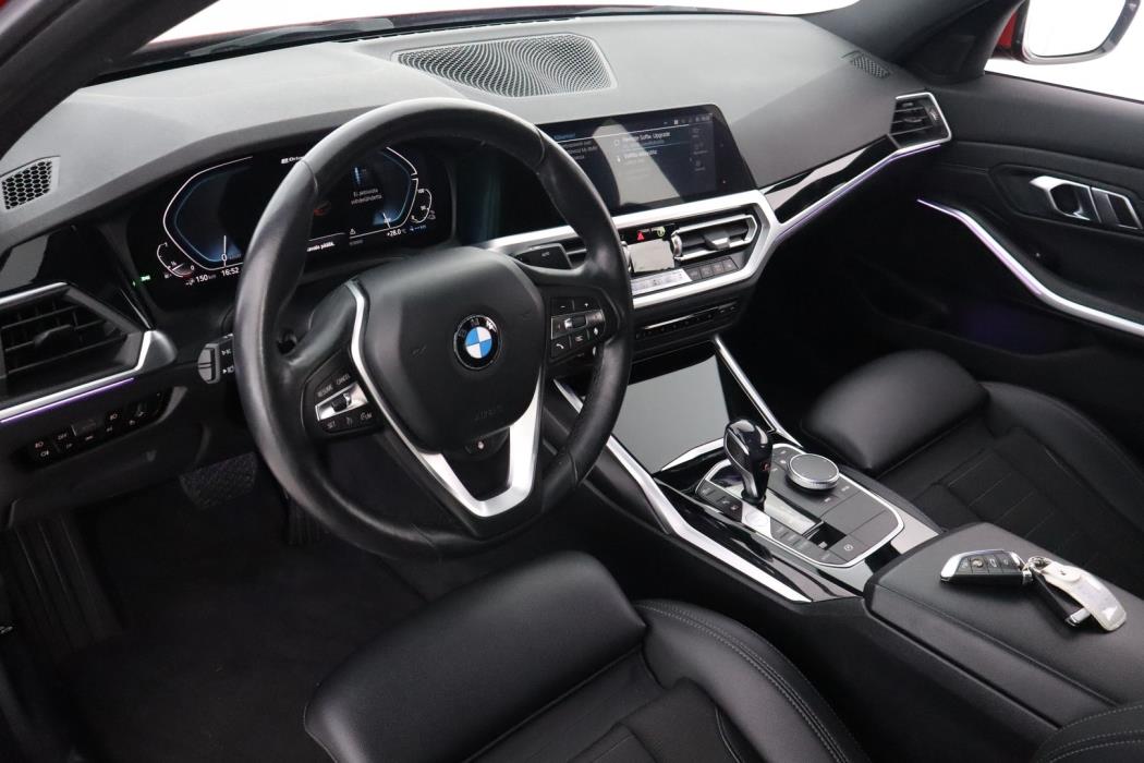 BMW 330 2020