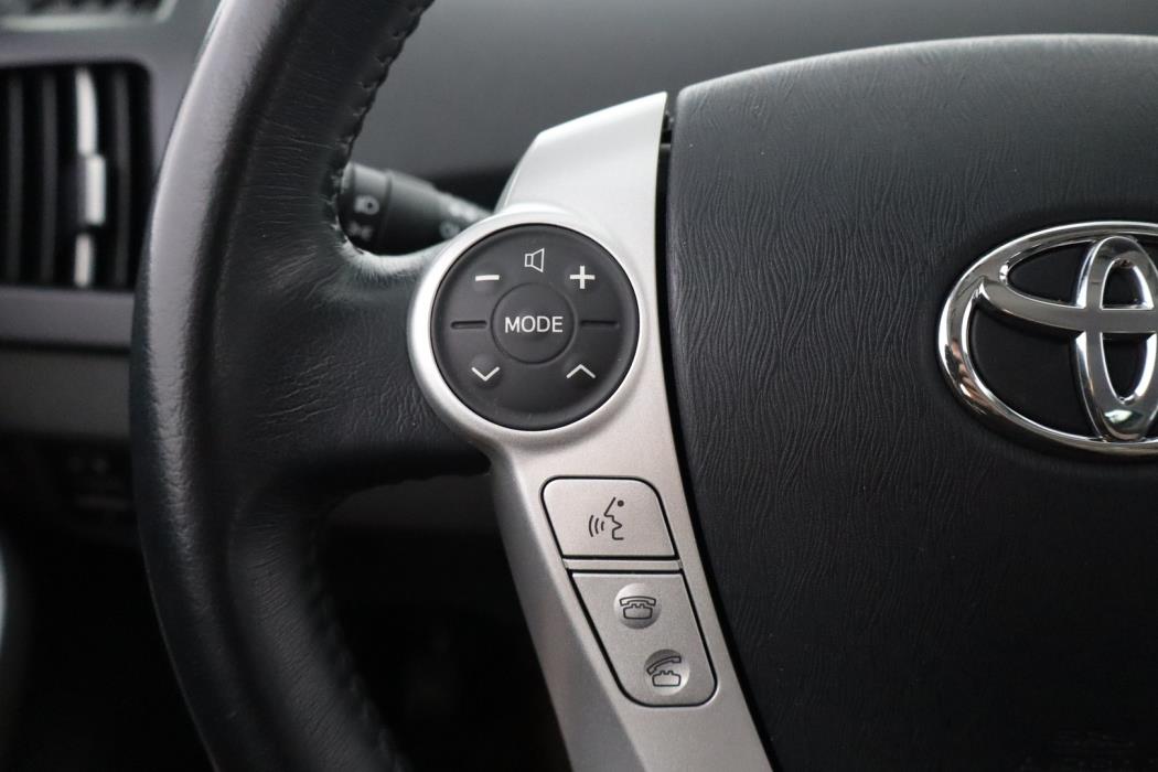TOYOTA Prius 2012