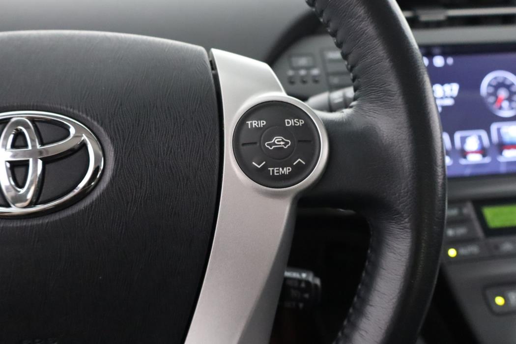 TOYOTA Prius 2012
