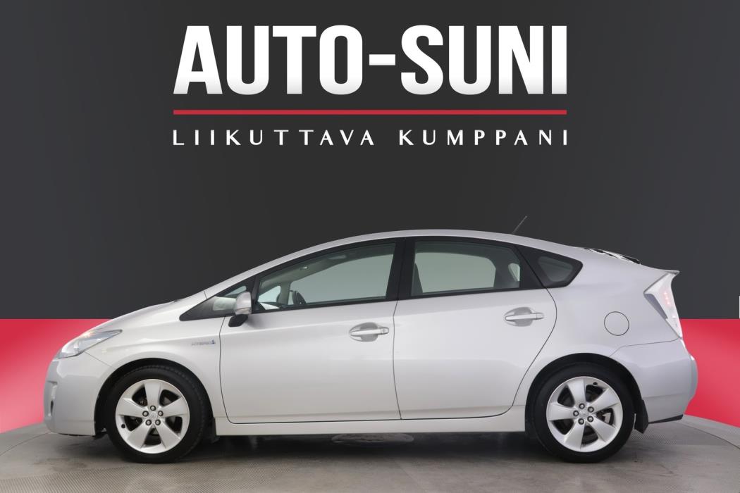 TOYOTA Prius 2012