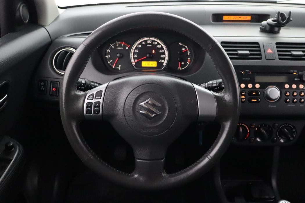 SUZUKI Swift 2007
