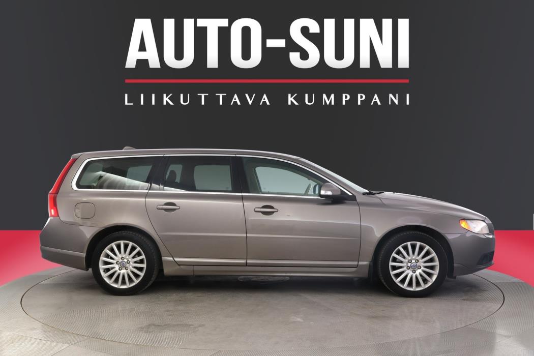 VOLVO V70 2008