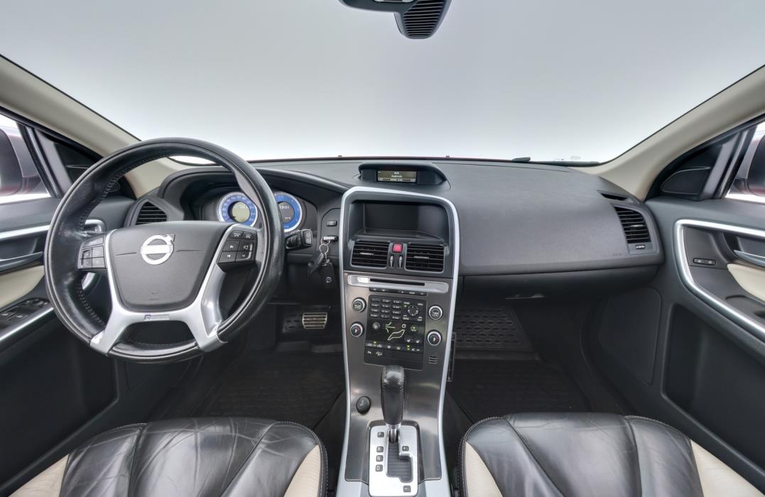 VOLVO XC60 2010