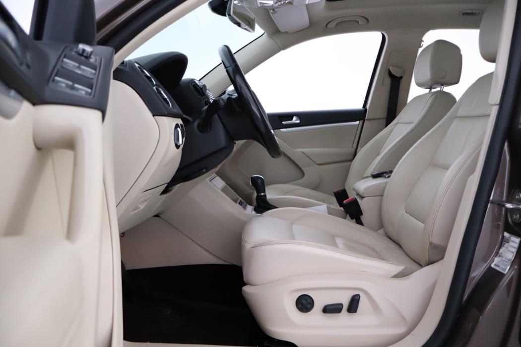 VOLKSWAGEN Tiguan 2014