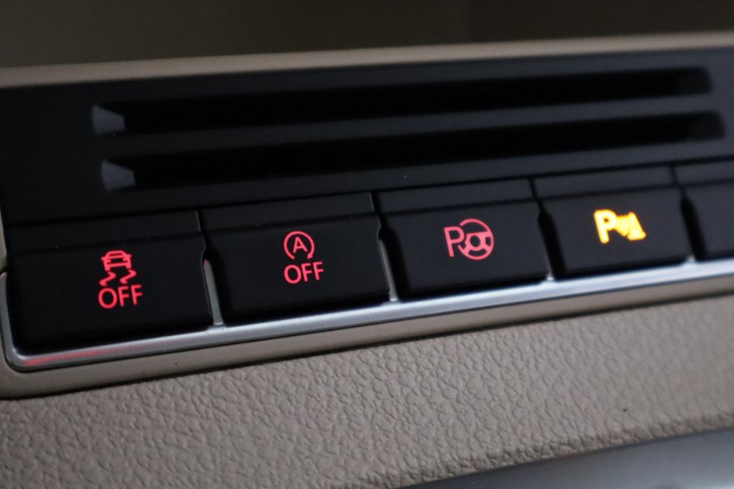 VOLKSWAGEN Tiguan 2014