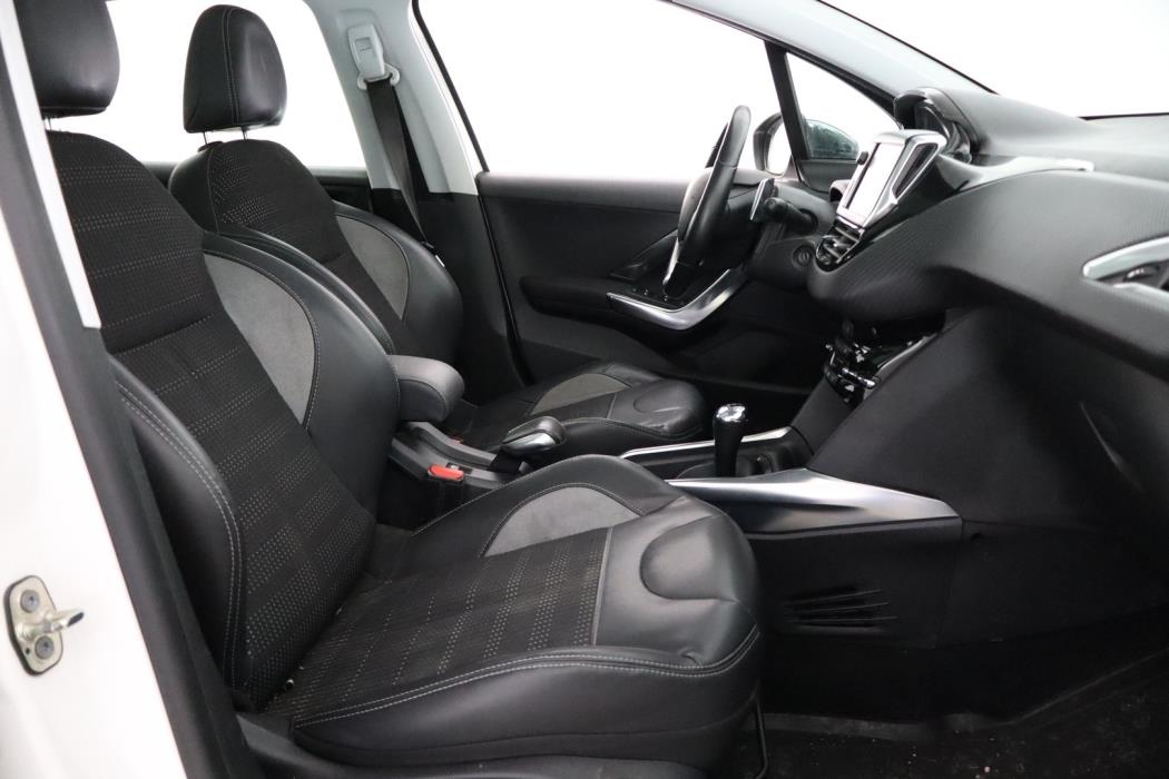 PEUGEOT 2008 2014