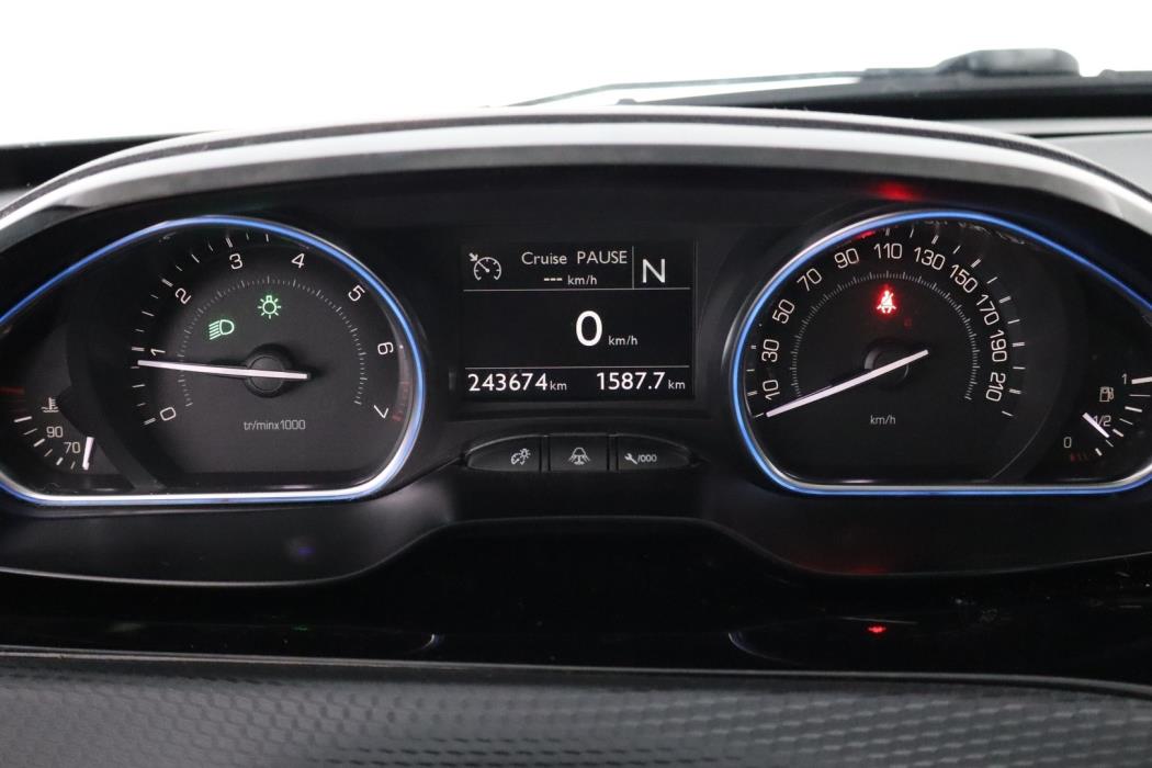 PEUGEOT 2008 2014