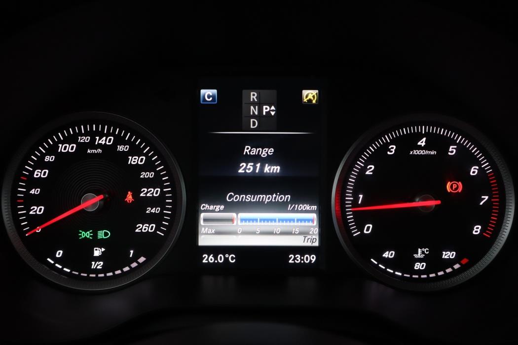 MERCEDES-BENZ C 2016