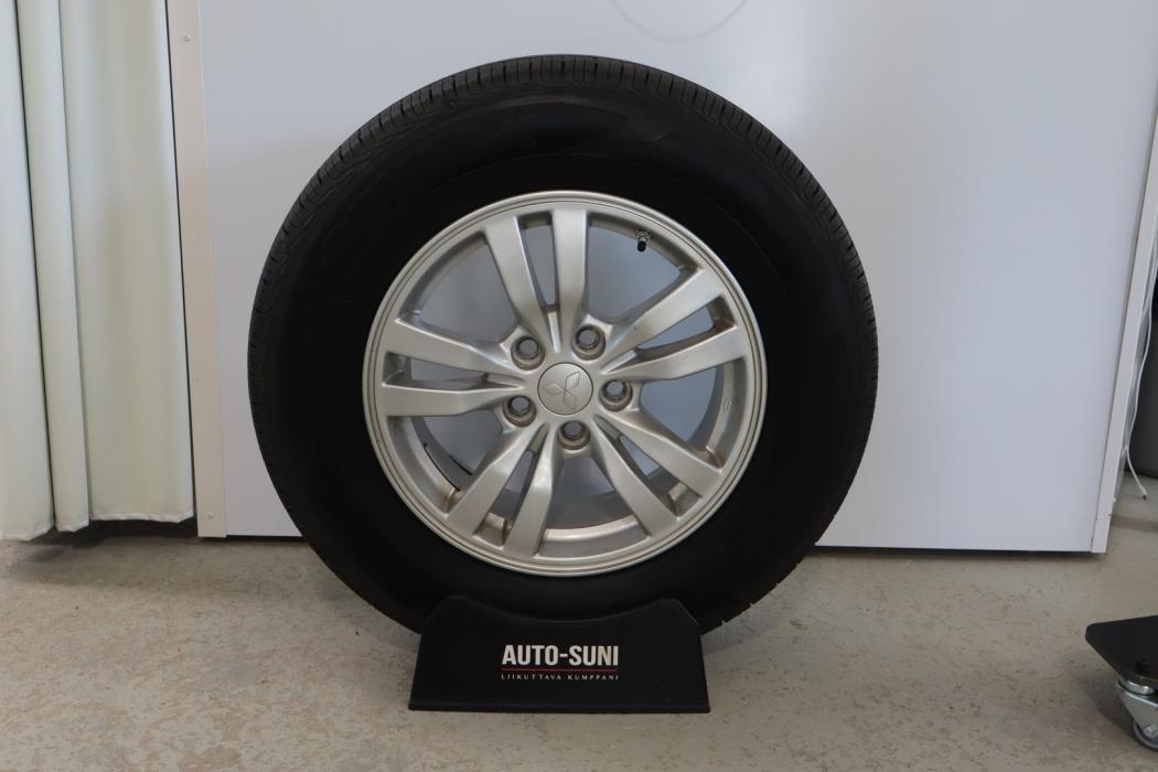 MITSUBISHI Outlander PHEV 2016