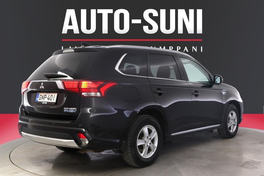 MITSUBISHI Outlander PHEV 2016