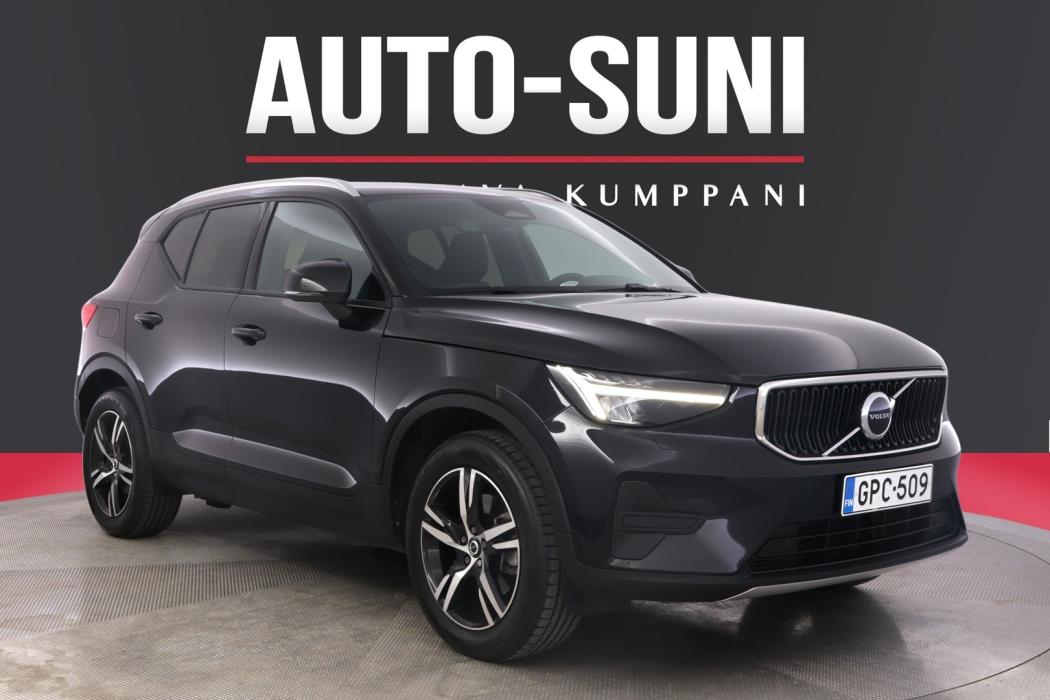 VOLVO XC40 2023