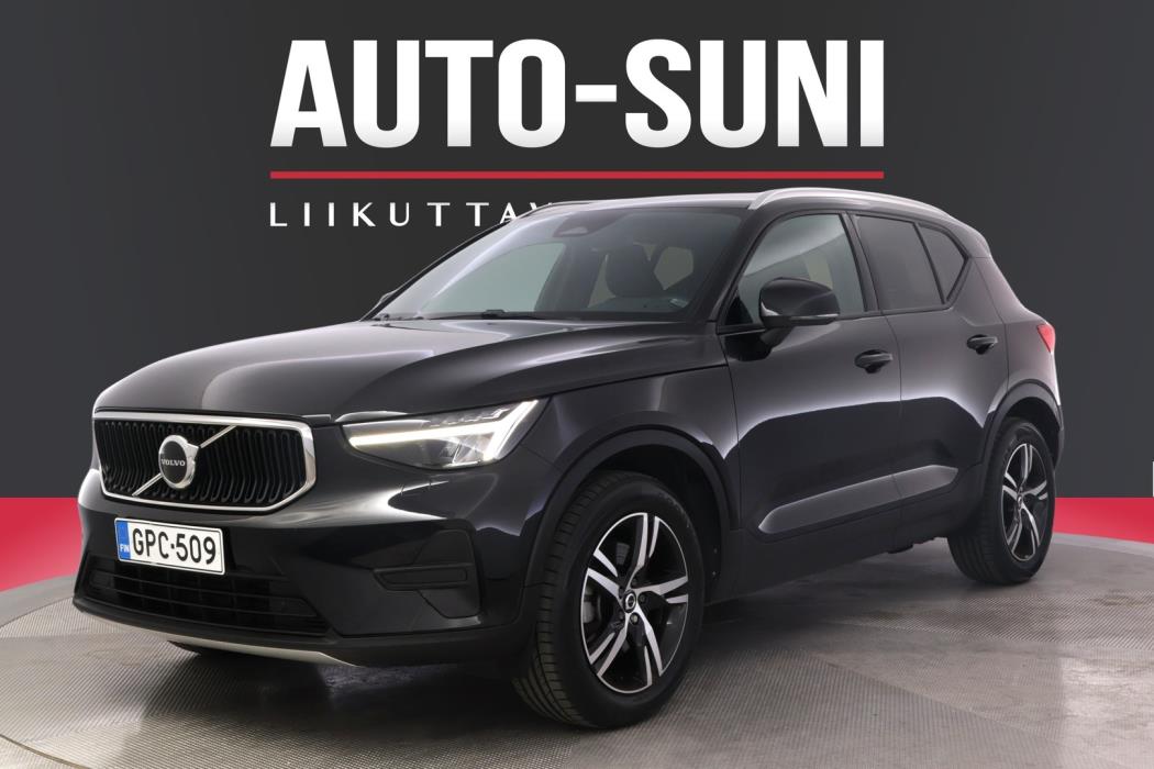 VOLVO XC40 2023