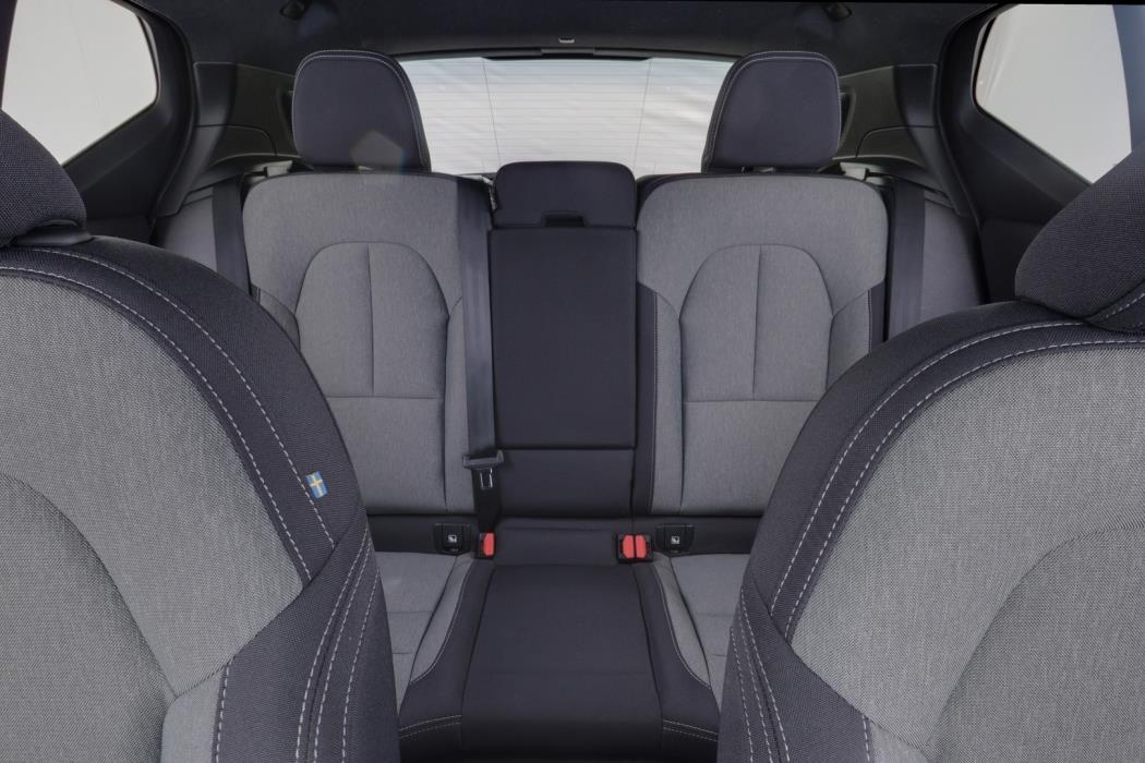 VOLVO XC40 2023