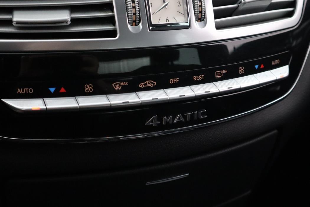 MERCEDES-BENZ S 2010