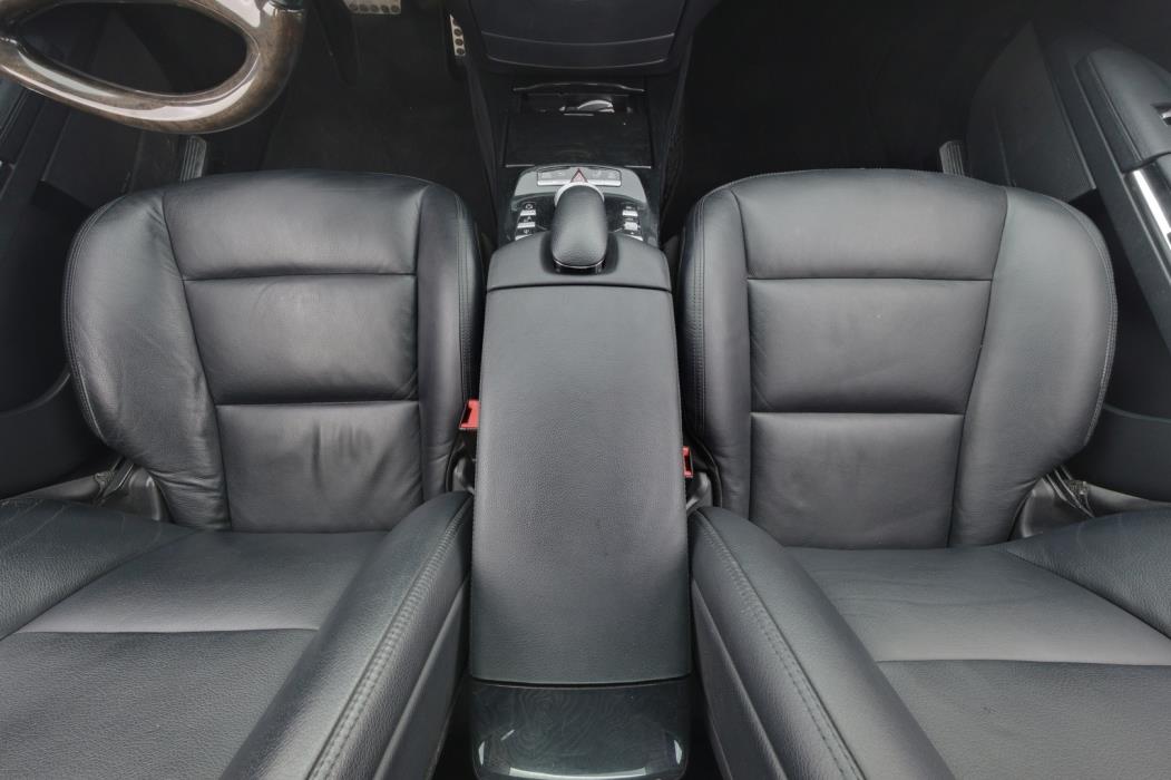 MERCEDES-BENZ S 2010