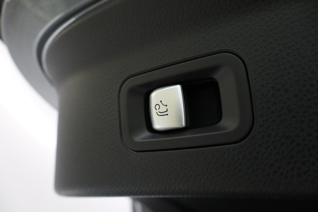 MERCEDES-BENZ GLC 2018