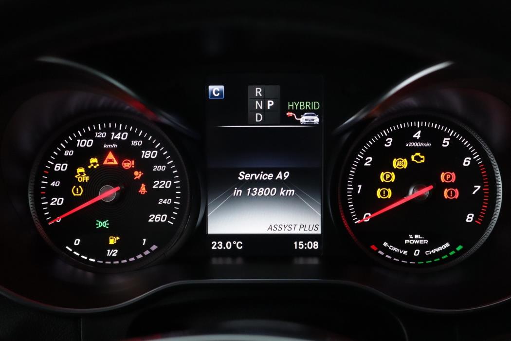 MERCEDES-BENZ GLC 2018