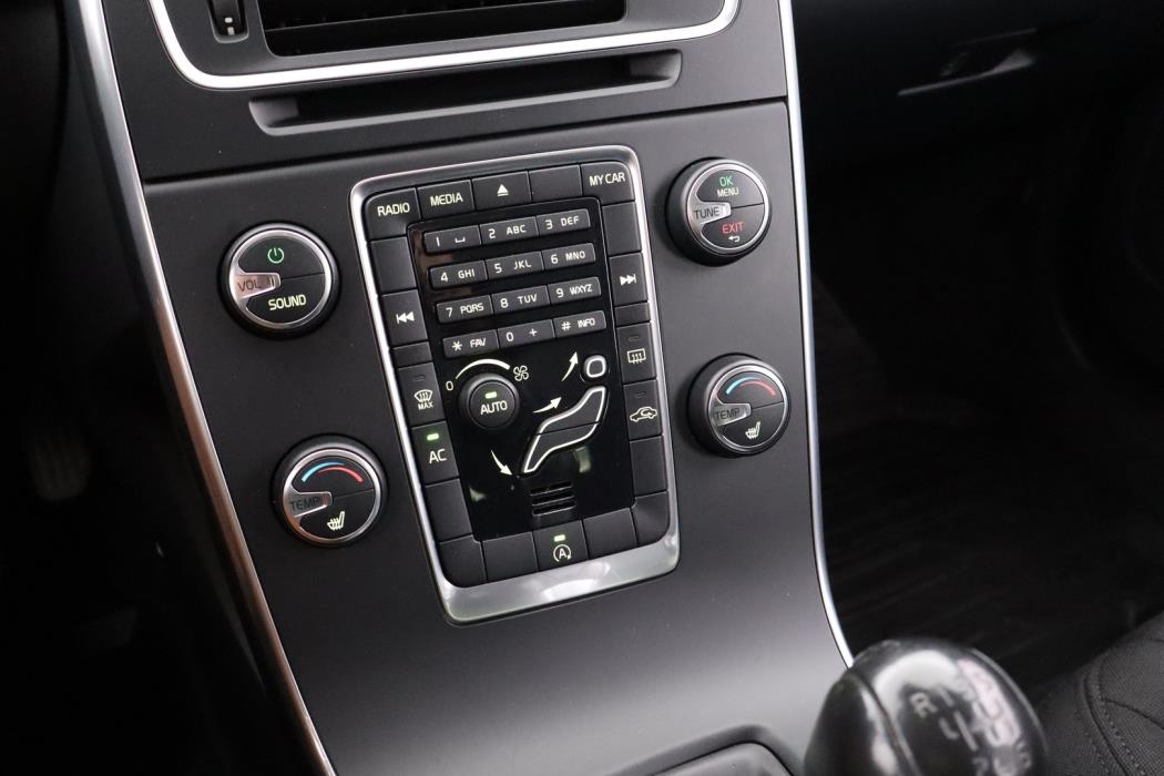 VOLVO V60 2013