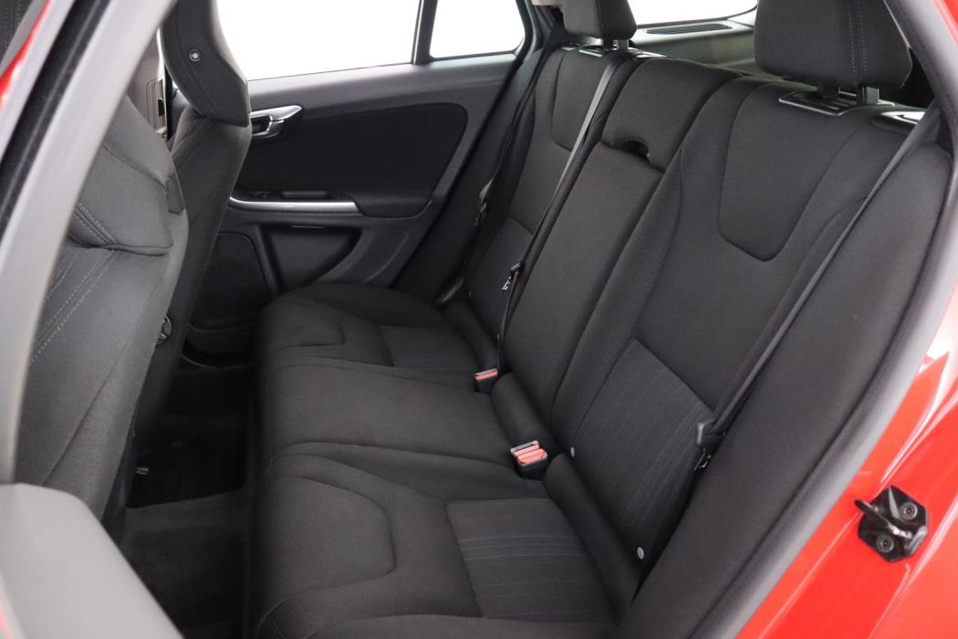 VOLVO V60 2013