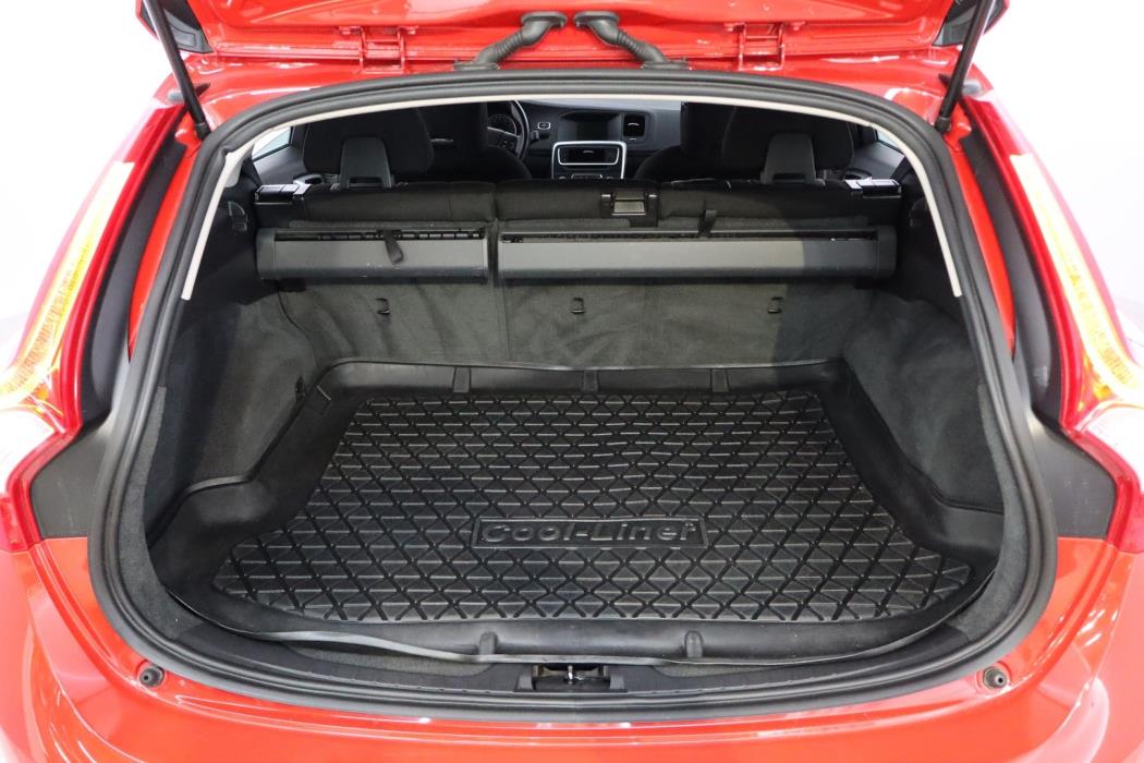 VOLVO V60 2013