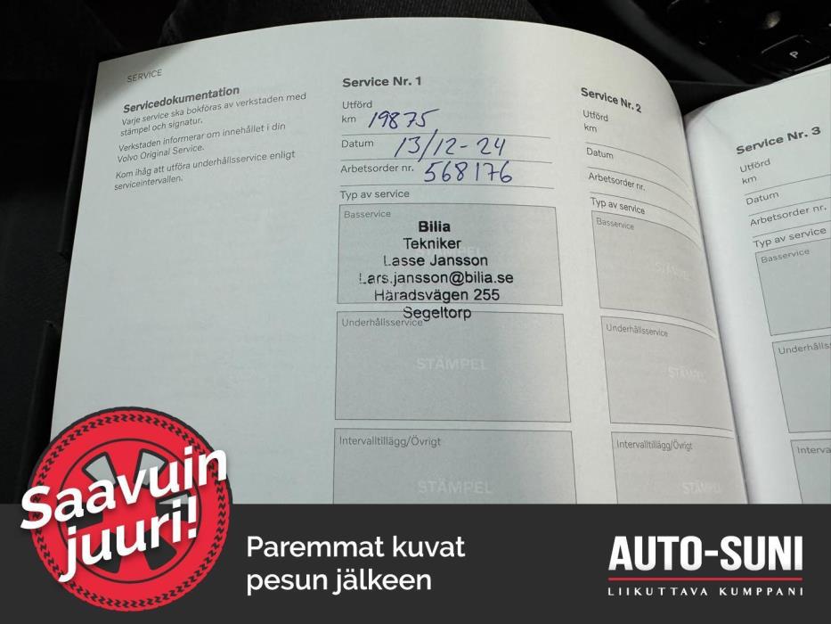 VOLVO XC40 2023