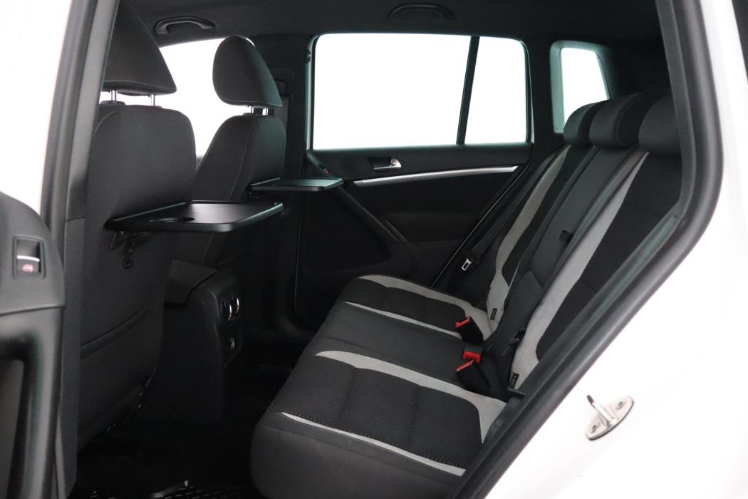 VOLKSWAGEN Tiguan 2013