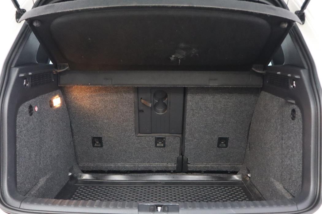 VOLKSWAGEN Tiguan 2013