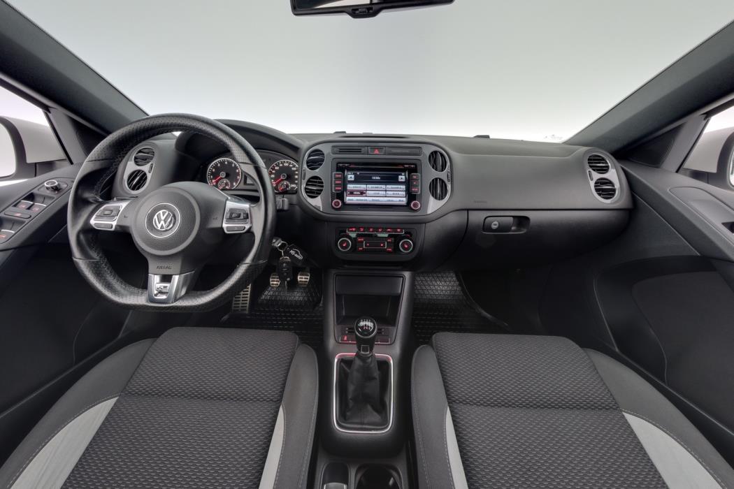 VOLKSWAGEN Tiguan 2013