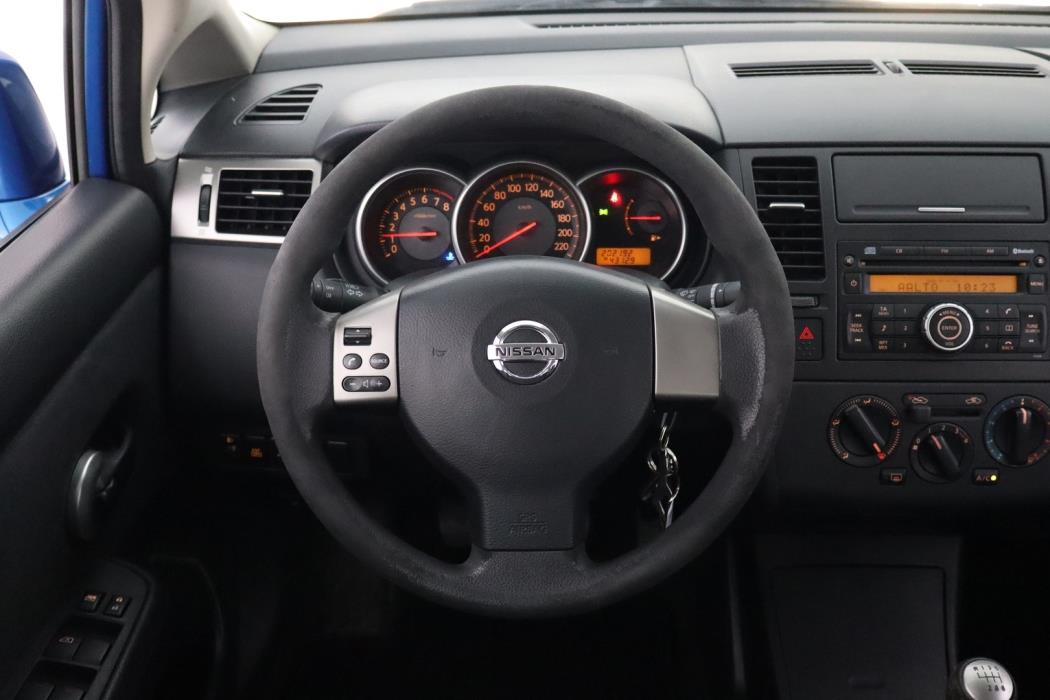 NISSAN Tiida 2007
