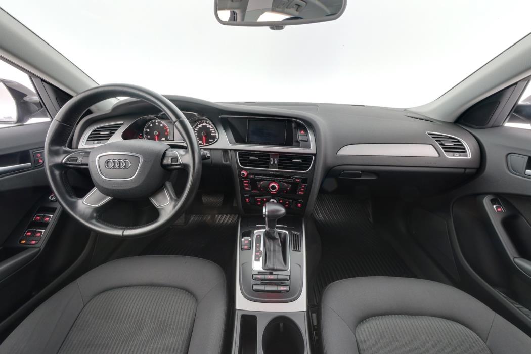 AUDI A4 2012