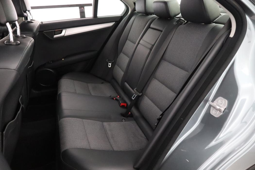 MERCEDES-BENZ C 2011