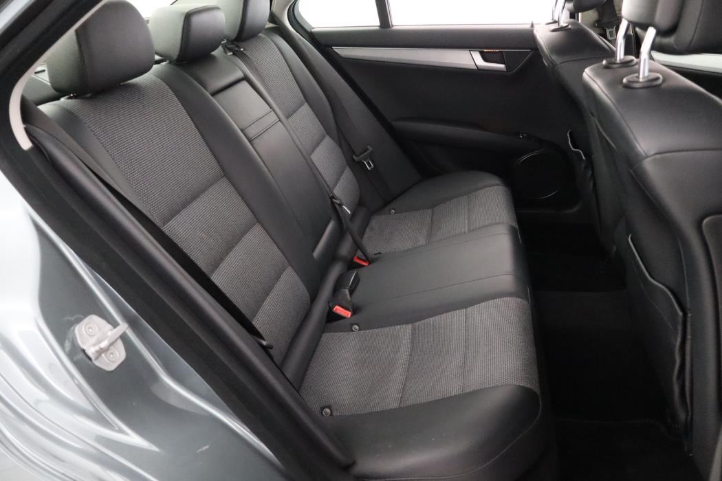 MERCEDES-BENZ C 2011