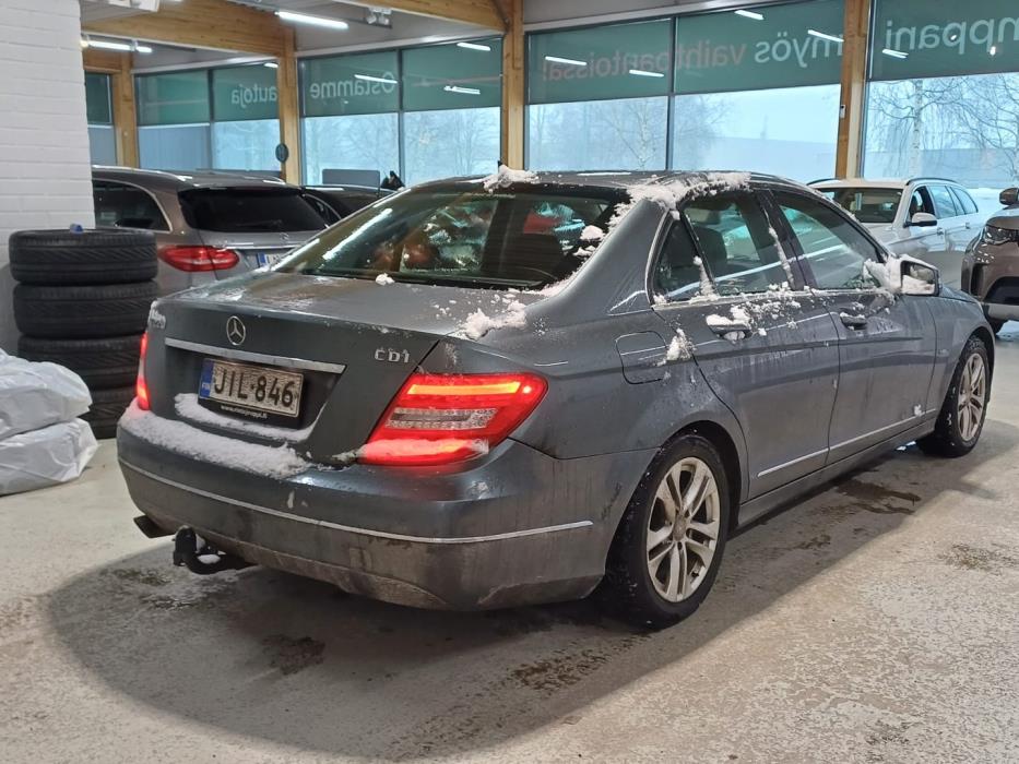MERCEDES-BENZ C 2011