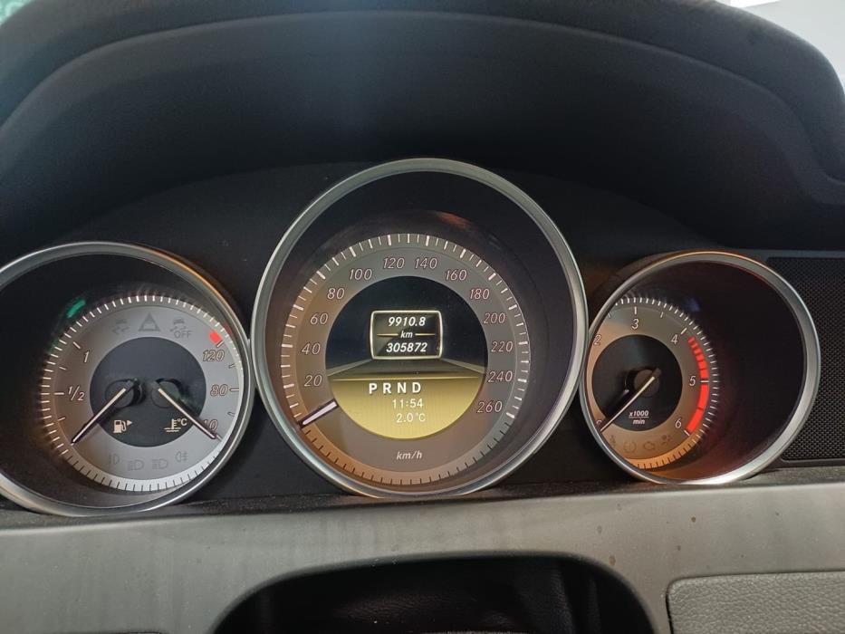 MERCEDES-BENZ C 2011