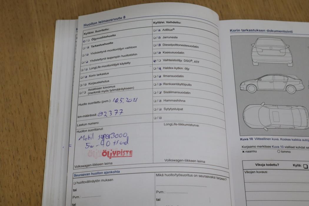 VOLKSWAGEN Polo 2013