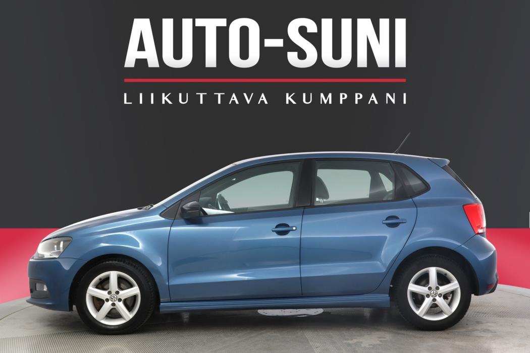 VOLKSWAGEN Polo 2013