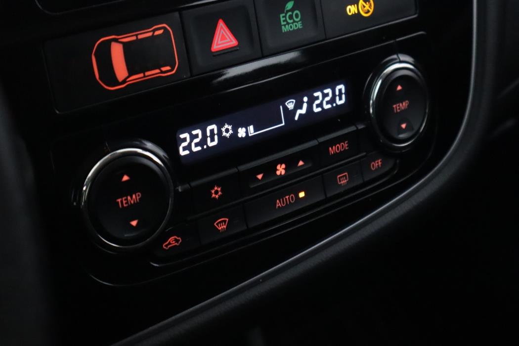 MITSUBISHI Outlander 2014